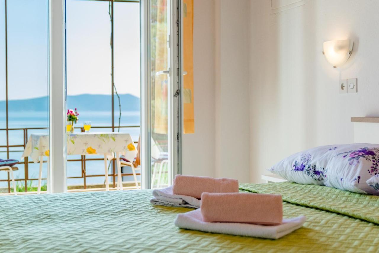 Rooms Sani Brela Quarto foto